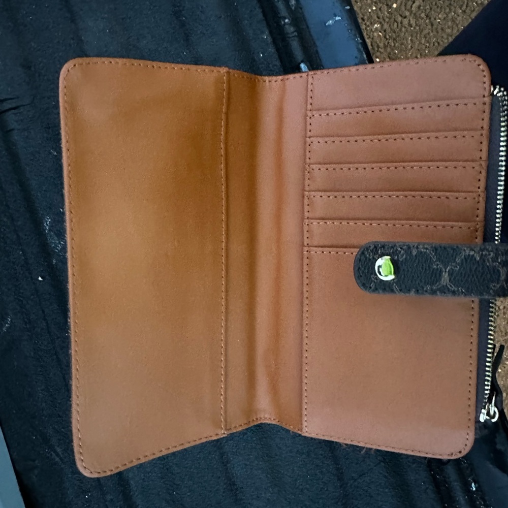 Nannette lepore wallet
